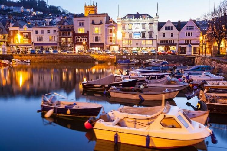 5 of the Best Small Towns to Visit in South Devon